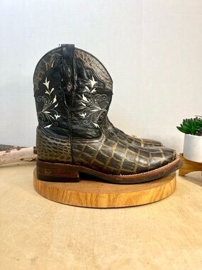 Ferrini 61093.04 Metallic Gold Croc Print Square Toe Western Boots Size 9.5 B